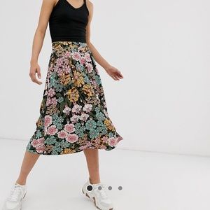 Floral and black midi skirt